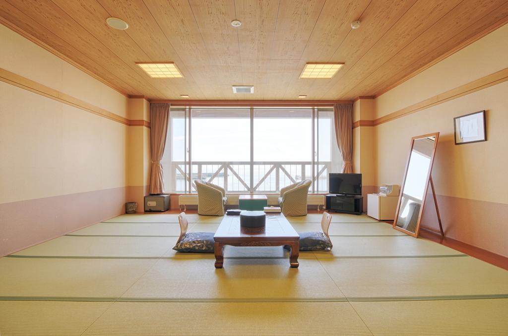 Shiosai Hotel Toyoura Exterior photo